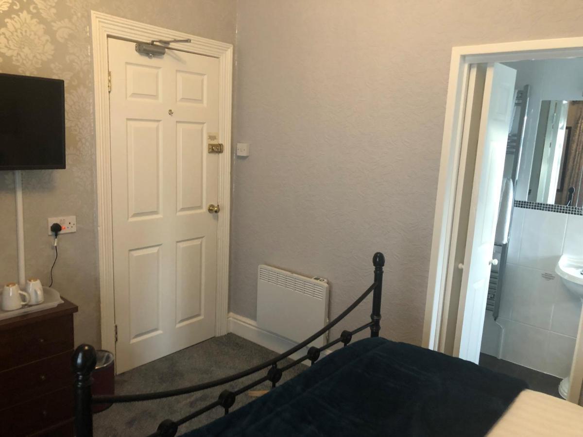 Adcote House (Adults Only) Otel Llandudno Dış mekan fotoğraf
