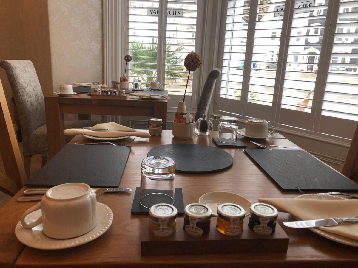 Adcote House (Adults Only) Otel Llandudno Dış mekan fotoğraf